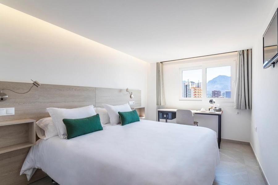 Halley Hotel & Apartments Affiliated By Melia Benidorm Kültér fotó
